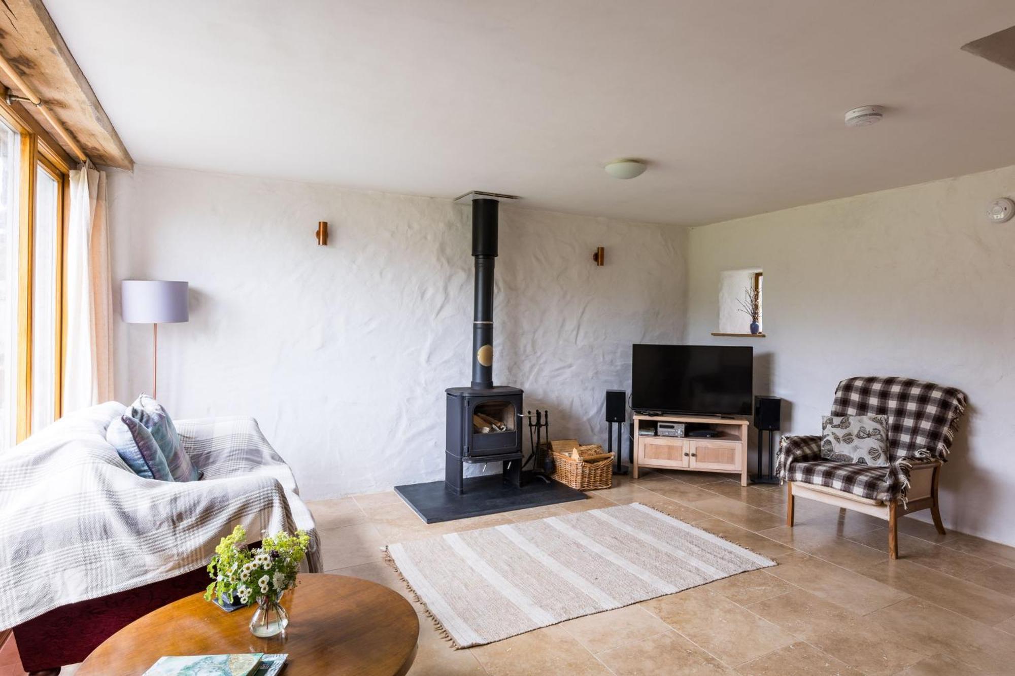 The Workshop- Eco Cottage By The Coastal Path Goodwick Exterior photo